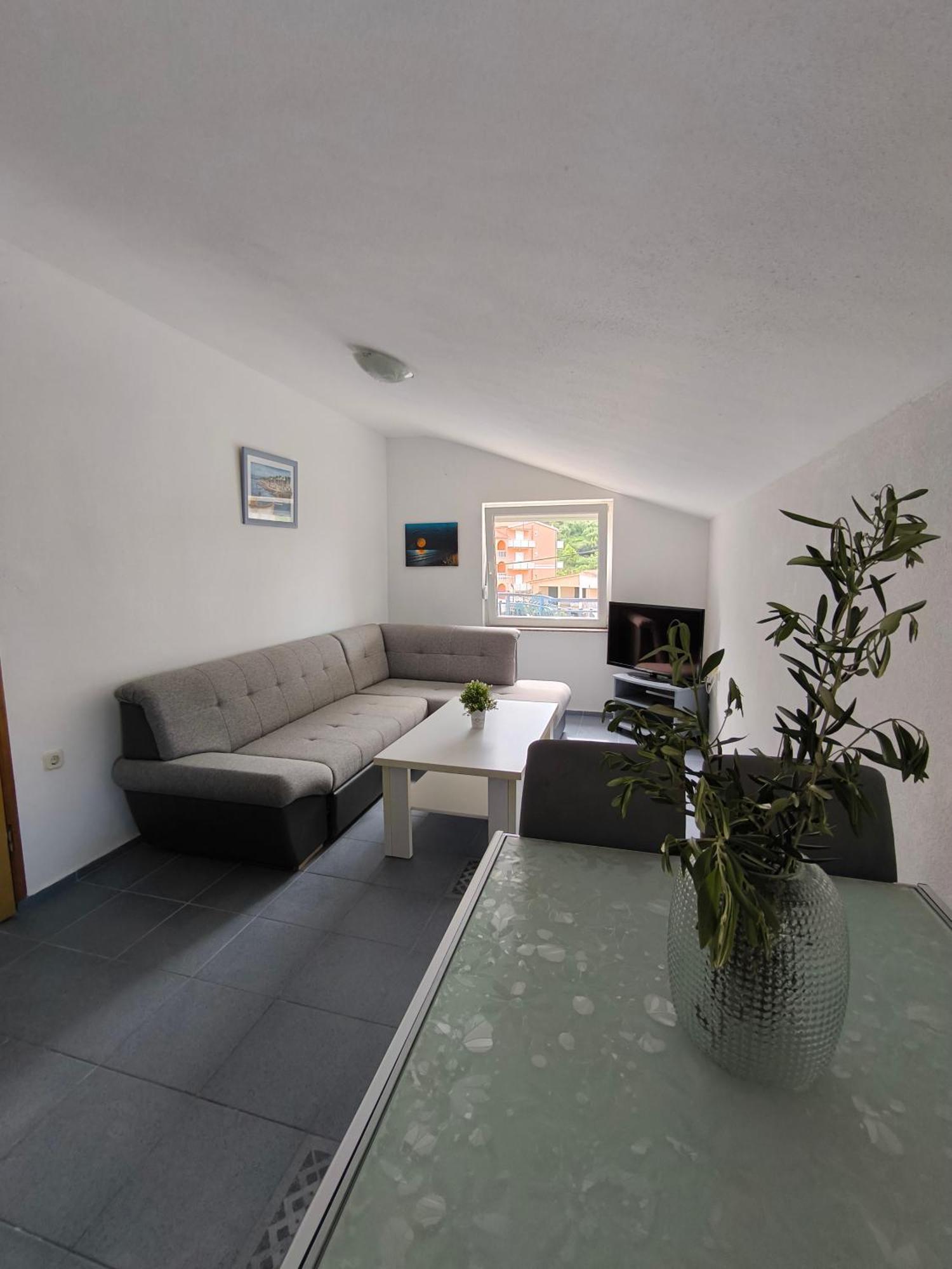 Apartmani Baresic พอดโกรา ภายนอก รูปภาพ