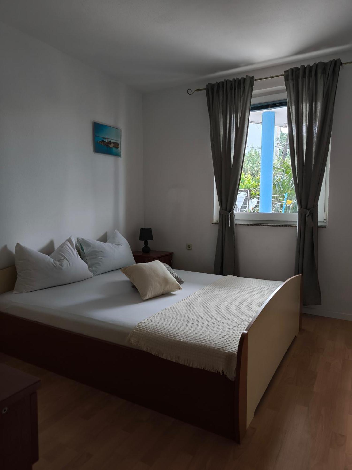 Apartmani Baresic พอดโกรา ภายนอก รูปภาพ